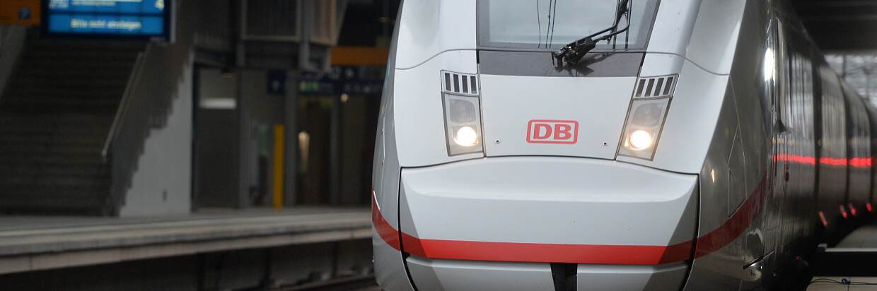 Flottentaufe in Berlin: Der ICE 4 kommt! ICE 4 startet neue Ära im ICE-Verkehr der Bahn (Bahnhof Berlin Südkreuz)  